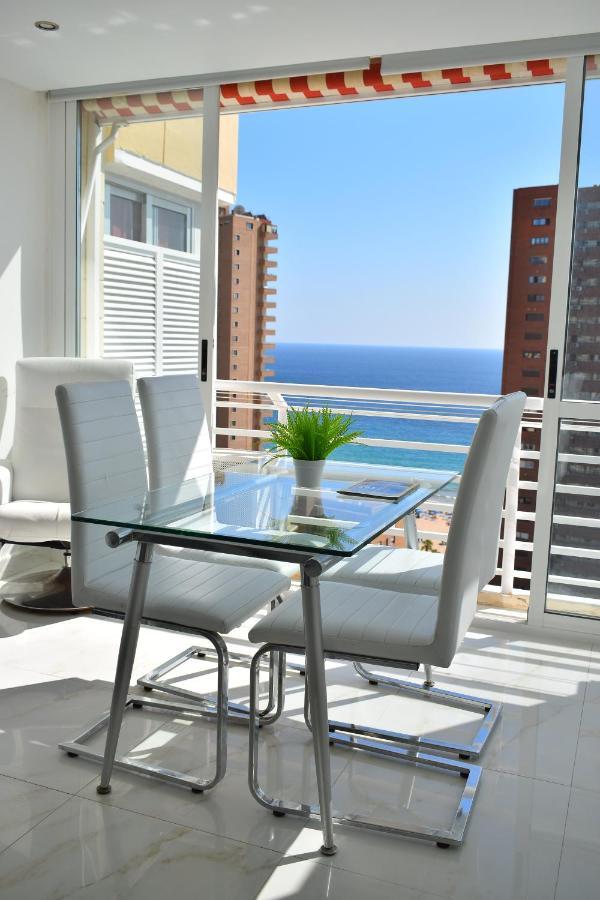 Los Caballos Vip Playa Levante Benidorm Exterior foto