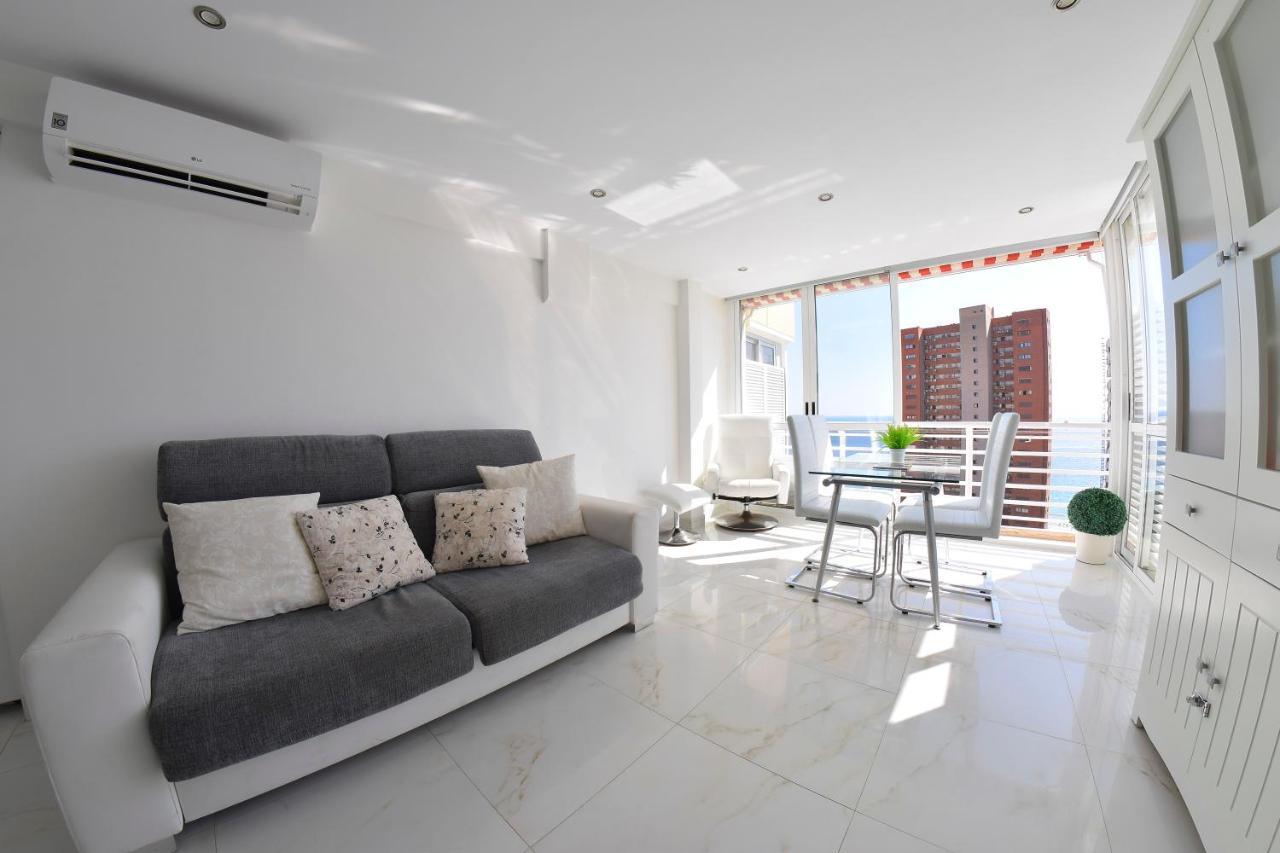 Los Caballos Vip Playa Levante Benidorm Exterior foto