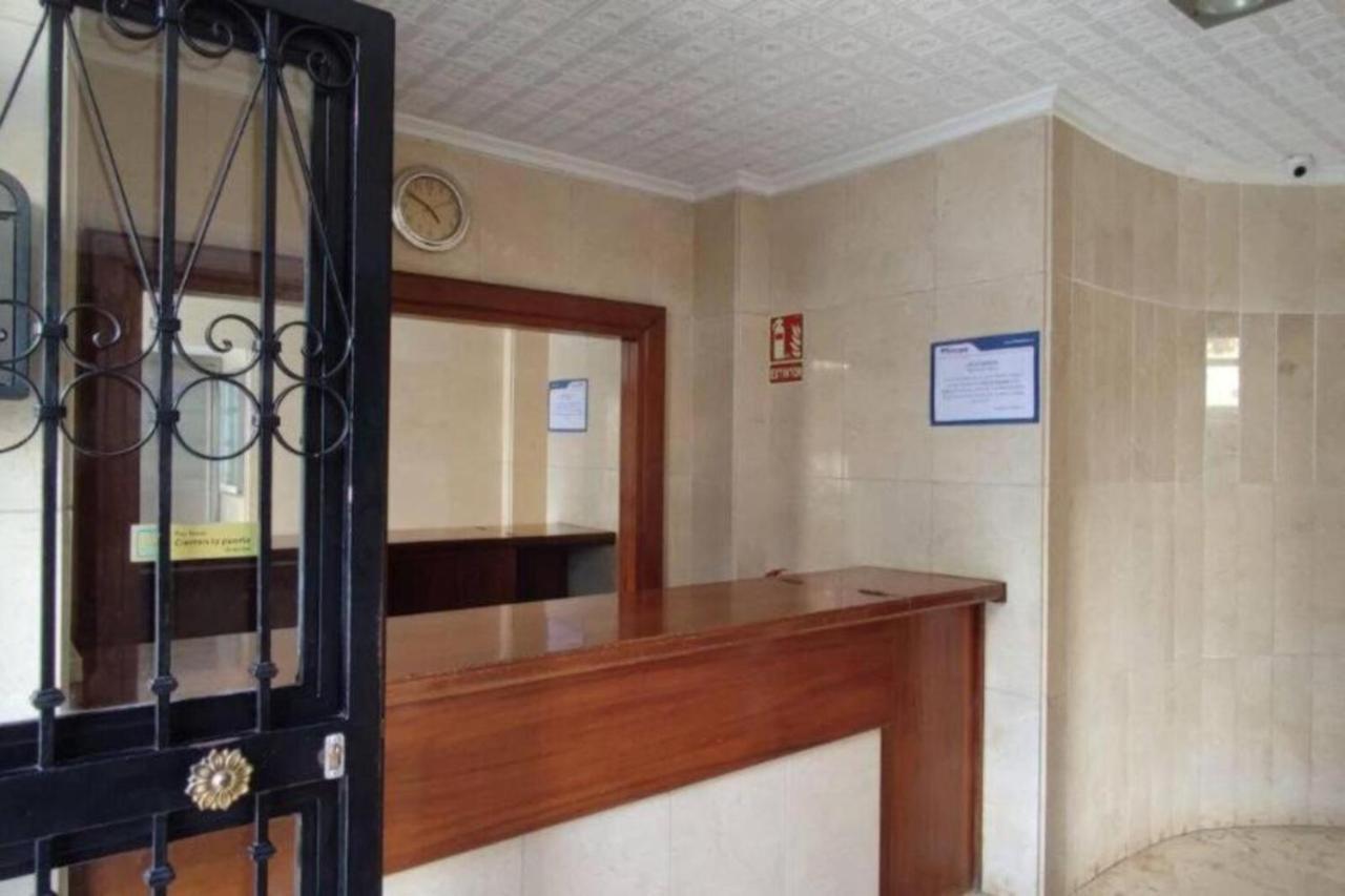 Los Caballos Vip Playa Levante Benidorm Exterior foto